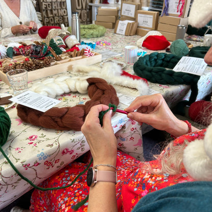 Chunky Yarn Christmas Wreath, The Mulberry Bush, 29th November, 2pm